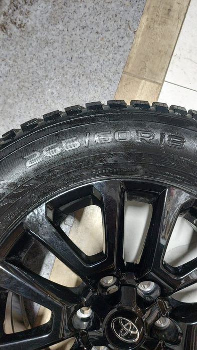 Шипованный Шины с диском