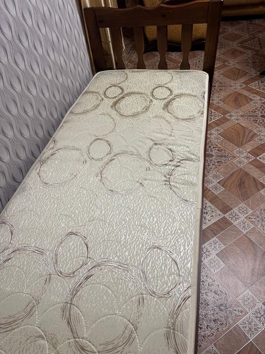 Продам кровать односпальная