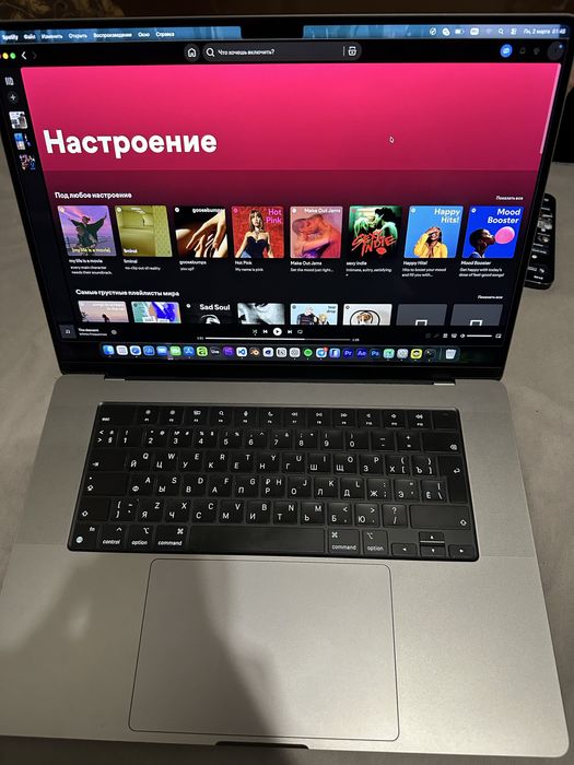 ноутбук Macbook M1 pro 32/512