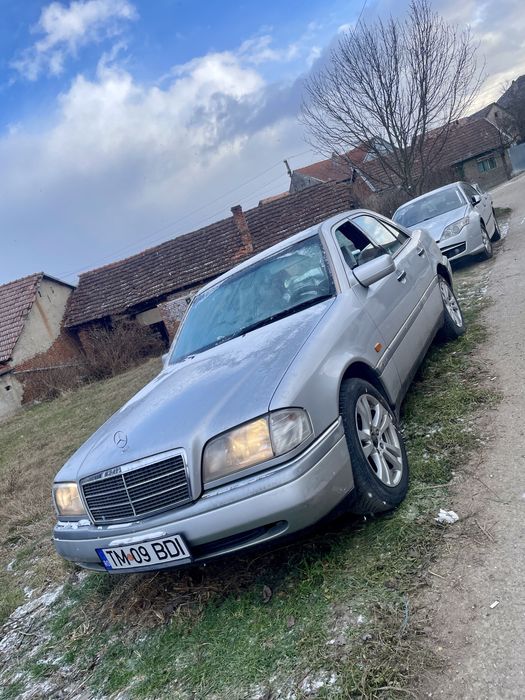 Mercedes w202 c180 1994 fara rugina
