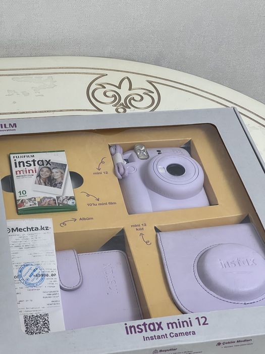 Продам Инстакс мини 12 НОВЫЙ