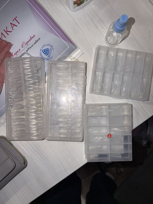 Продам все для маникюра