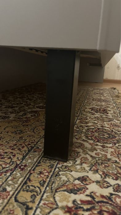 Кровать с матрасом