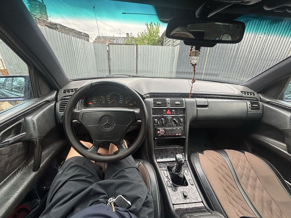 Продается Мерседес w210