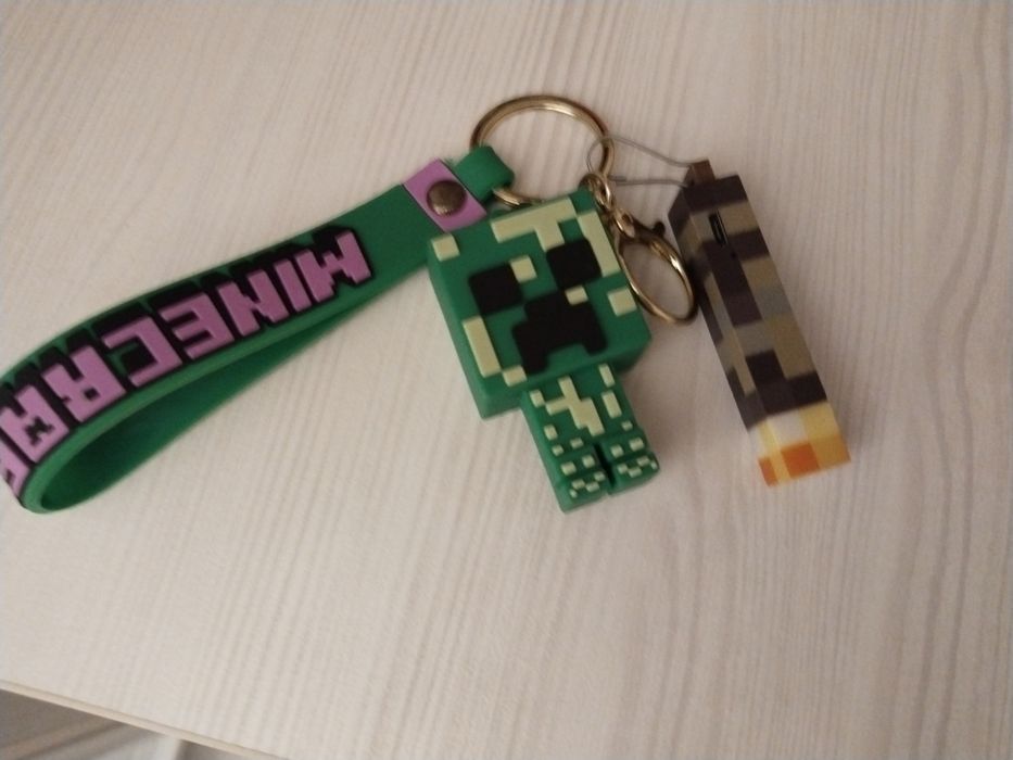 Брелок майнкрафт с светом