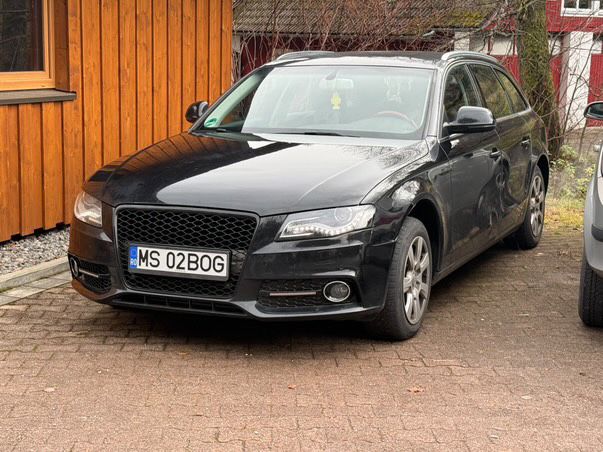 Vand/schimb a4b8 1.8 tfsi 160 de cai ,automata ,sitem audio bang&olufsen,senzori fata spate ,benzinara 2009 an