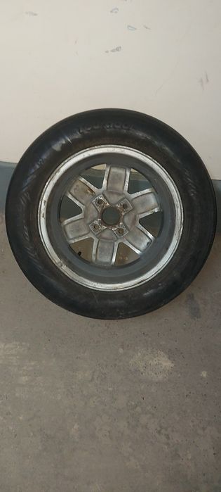 R15 diska sotiladi 1ta kichkina svarkasi bor