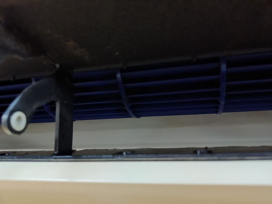 Чистка и ремонт сплит- систем.