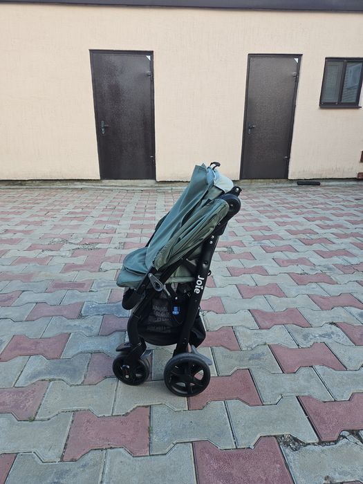 Коляска прогулочная Joie Muze LX Juniper, зеленый