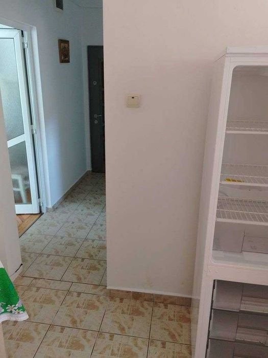 Închiriez garsonieră spațioasă 44 mp, mobilată – zona Dărmănești