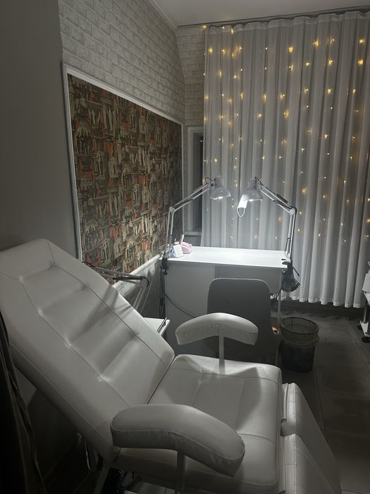 Продаю кабинет маникюра