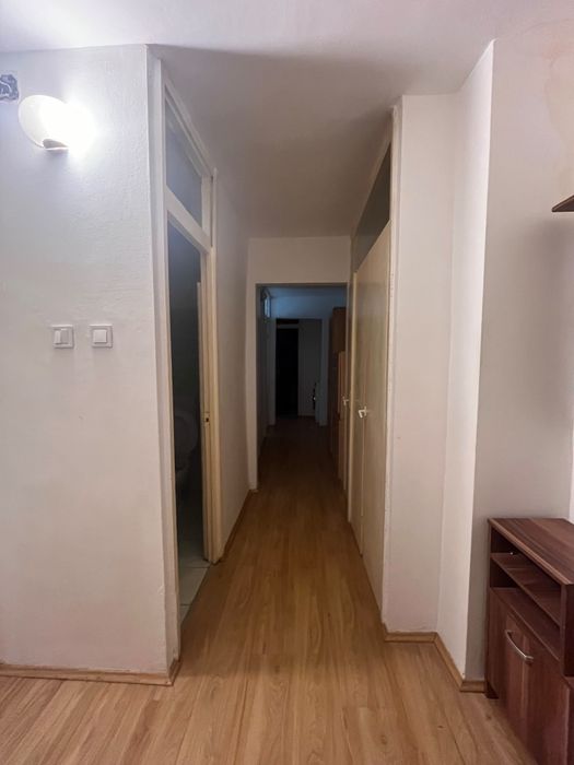 Inchiriez apartament 3 camere zona Soarelui