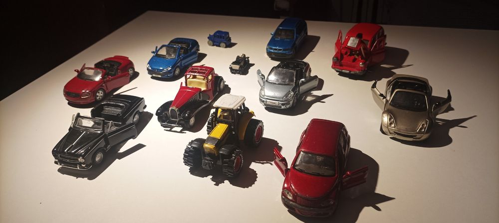 колекция метални колички