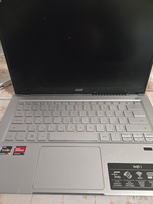 Продавъм въпросния лаптоп аксер с 16 рам  и 512 ссд  лаптопа е като чисто нов  в гаранция март месец е взиман от технополис