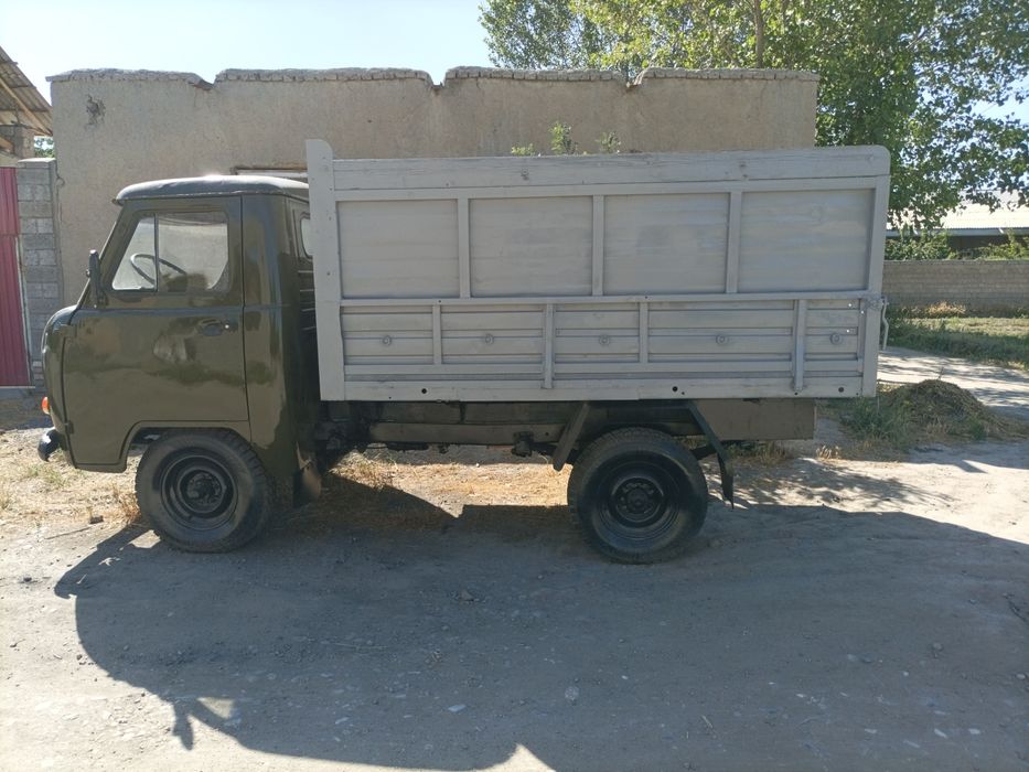 1991 йилда ишлаб чиқилган Тез сотилади мошина Метан газда рухсати бор