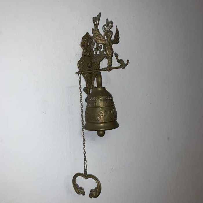 Clopot de perete din bronz