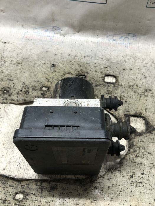 pompa abs volkswagen golf 5 2006