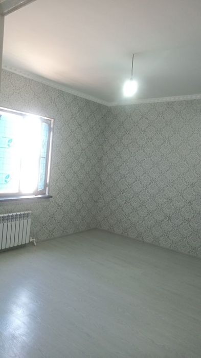 Uy sotiladi Yangiyer cityda