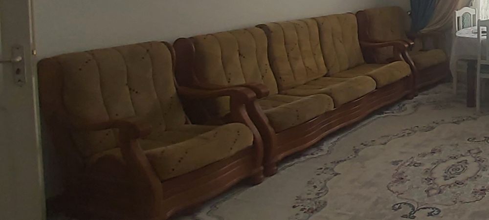 Диван с креслами