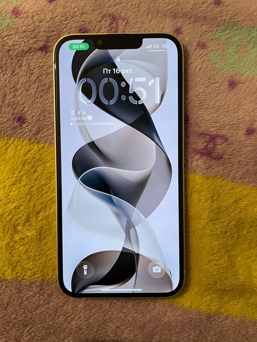 iPhone 13 белый 128гб