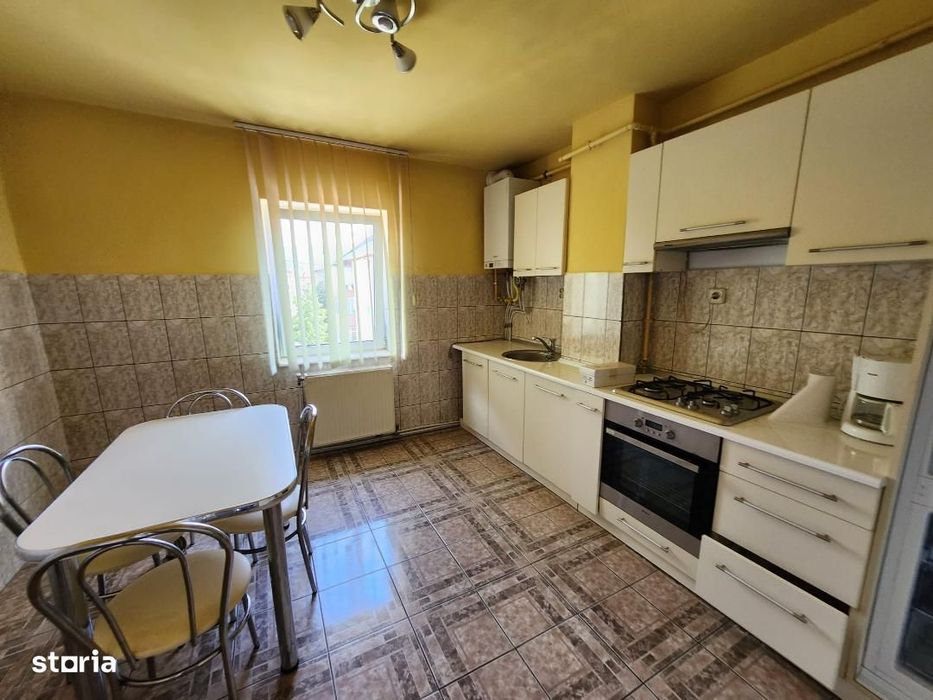 De vanzare Apartament 2 camere, Loc. Cugir.