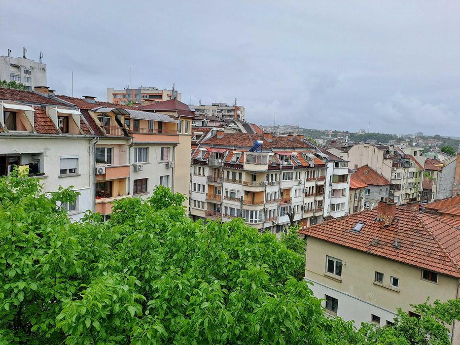 Продава се Тристаен апартамент в Плевен, Идеален център - 106 кв.м за 1651 €/кв.м - Снимка #14