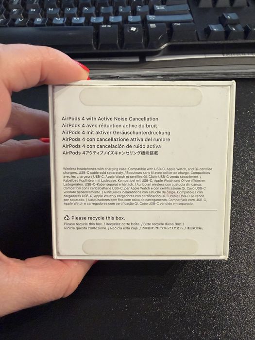 Căști AirPods4 cu Active Noise Cancellation