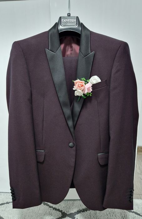 Costum smoking slim bordo, cu vestă