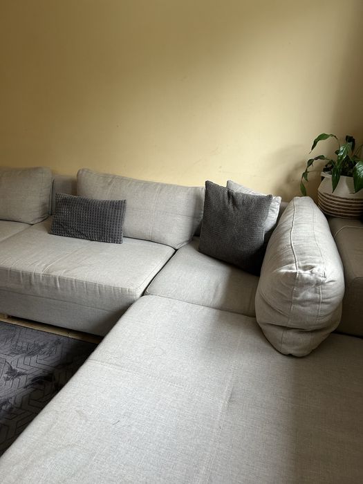 Мек и удобен диван в отлично състояние,подходящ за всеки дом