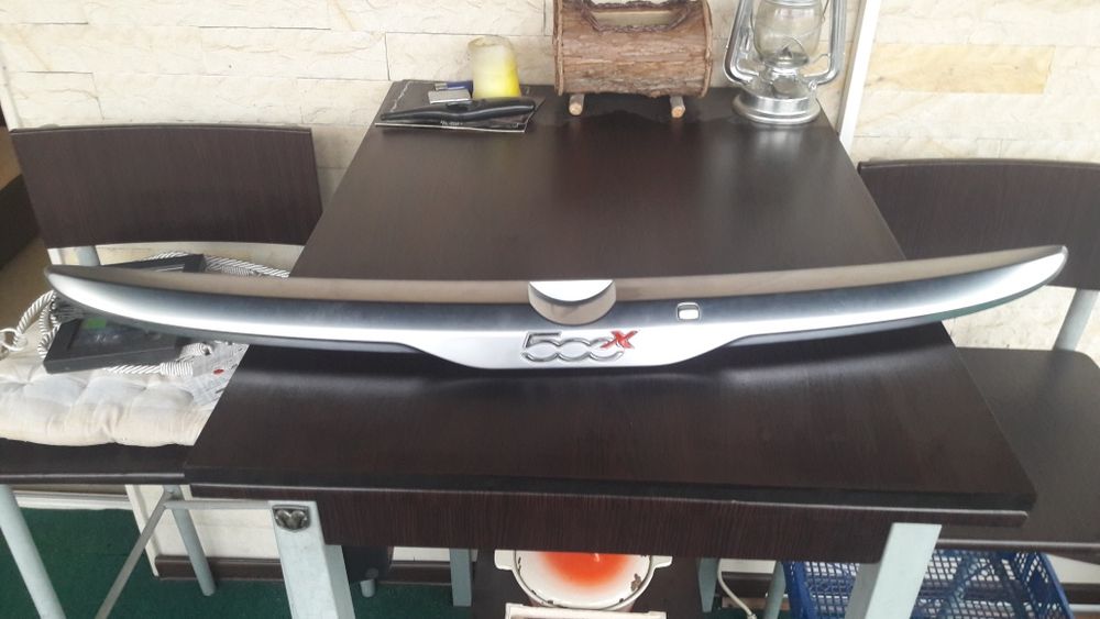 Fiat 500x никел лайсна за багажник