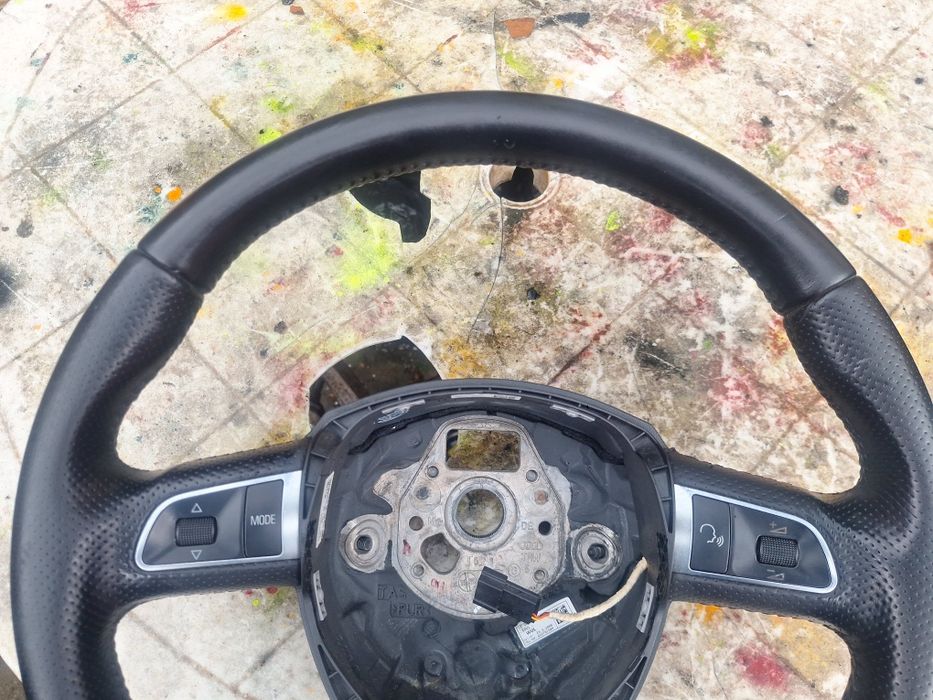 Volan piele 3 spite Audi Q5 sau A4 S-line cu comenzi