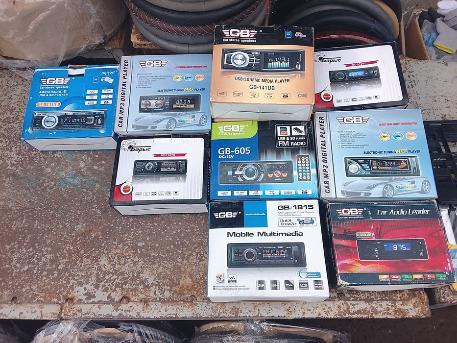 Продам автомагнитолы новые фирмы GB и Барыс