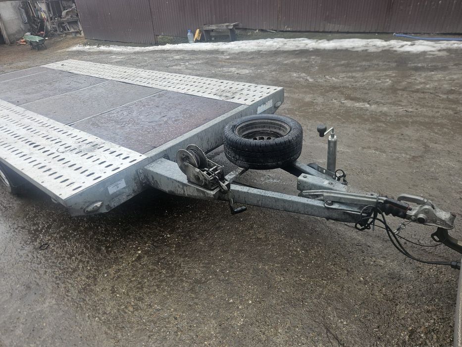 Vând platformă trailer auto