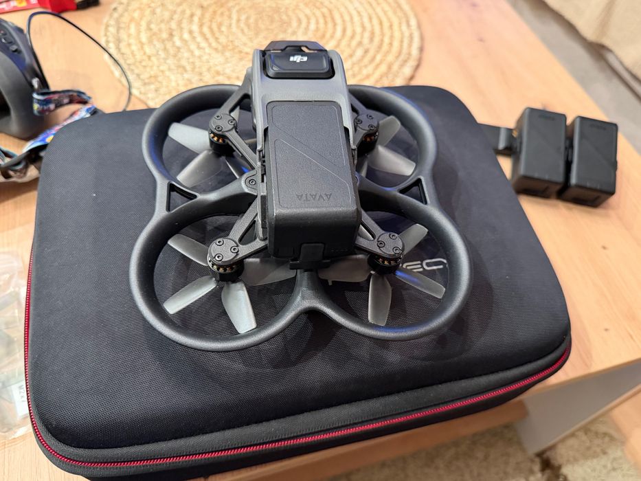 Дрон DJI Avata Fly Smart Combo