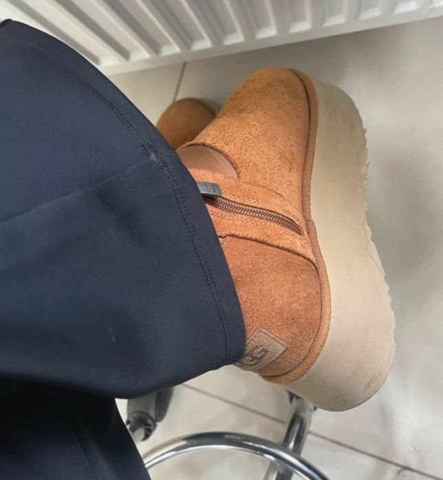 Ugg marimea 37  piele naturala