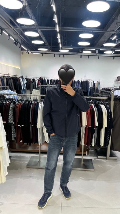 Ветровка новый        .