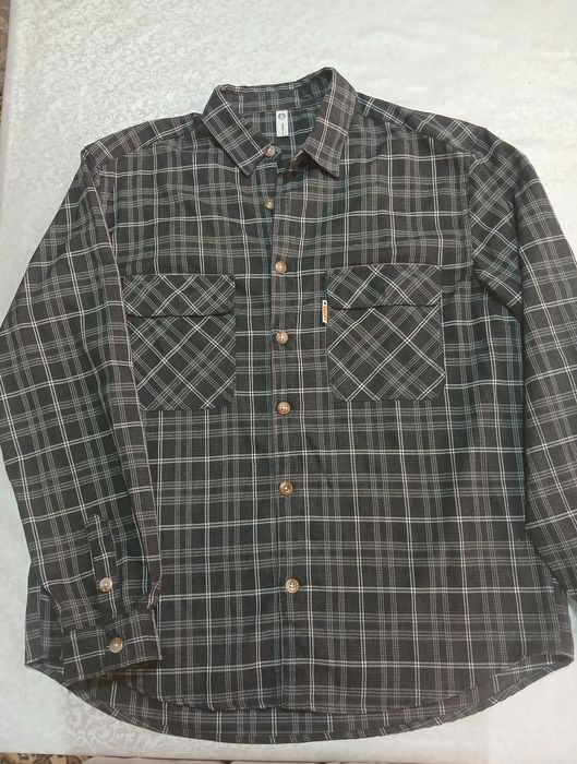 Рубашка мужской  в хорошим состоянии