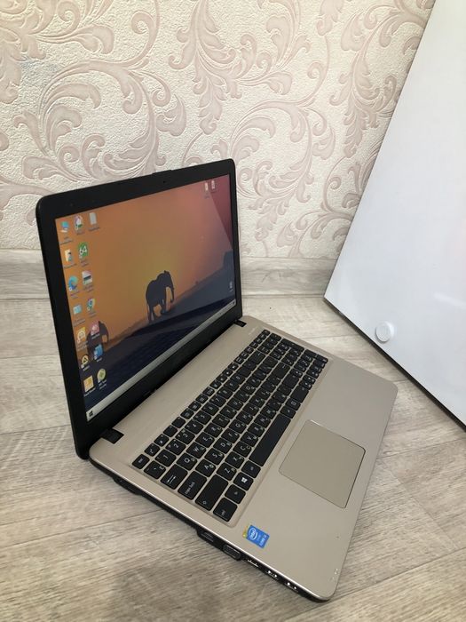 Asus X540LA Core i3