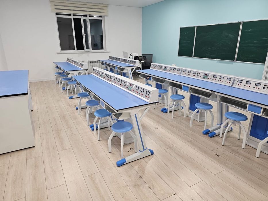 Школьная парта