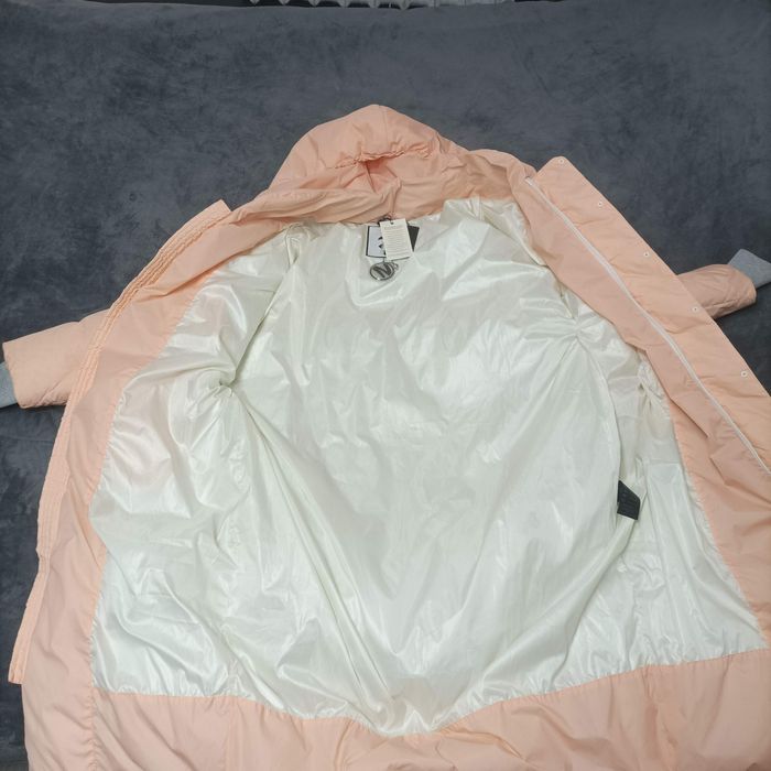 Продам пуховик натуральный