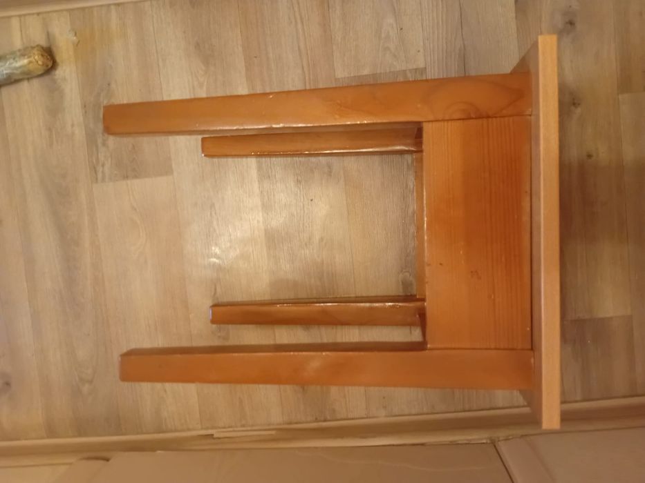 Два стула отдаю вместе за 4000 вместе