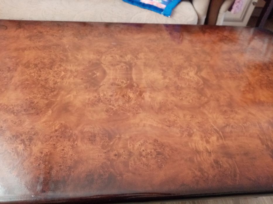 Продам стол из натурального дерева