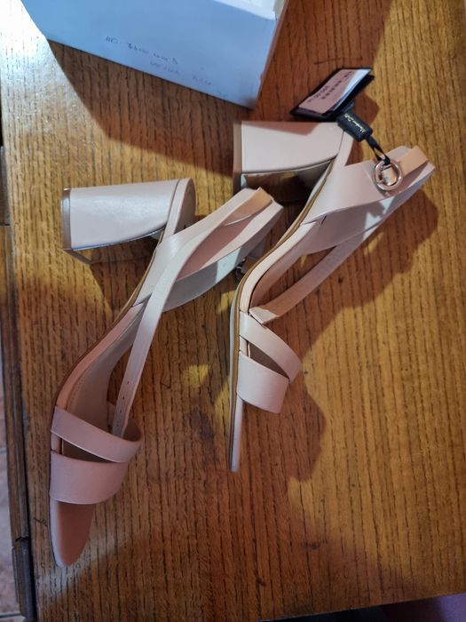 Sandale bej / crem, mar. 39 - Massimo Dutti