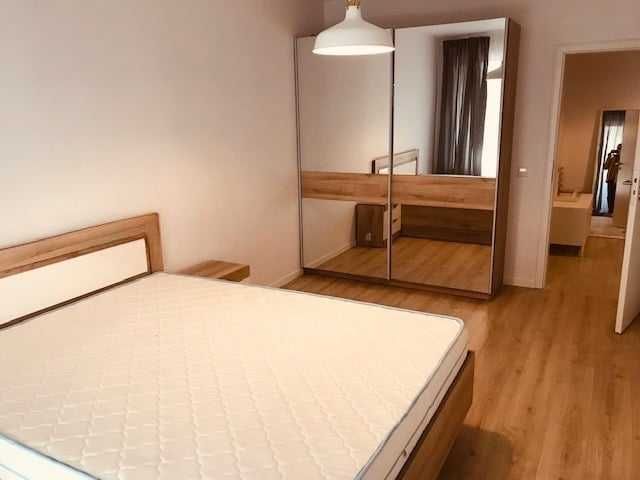 Дава се под наем Двустаен апартамент в София, Малинова долина - 78 кв.м за 714 € - Снимка #1