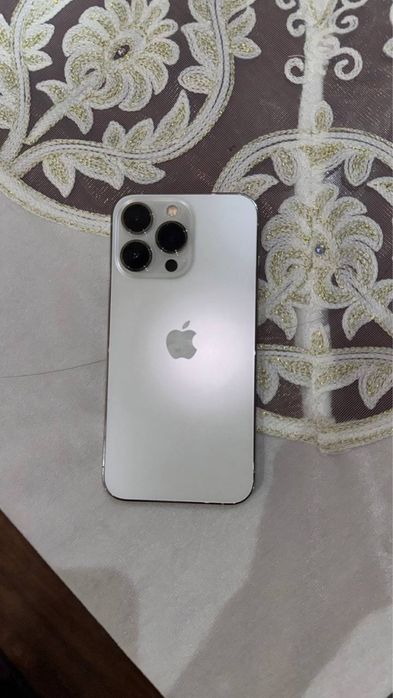 I phone 13 pro идеал холатда