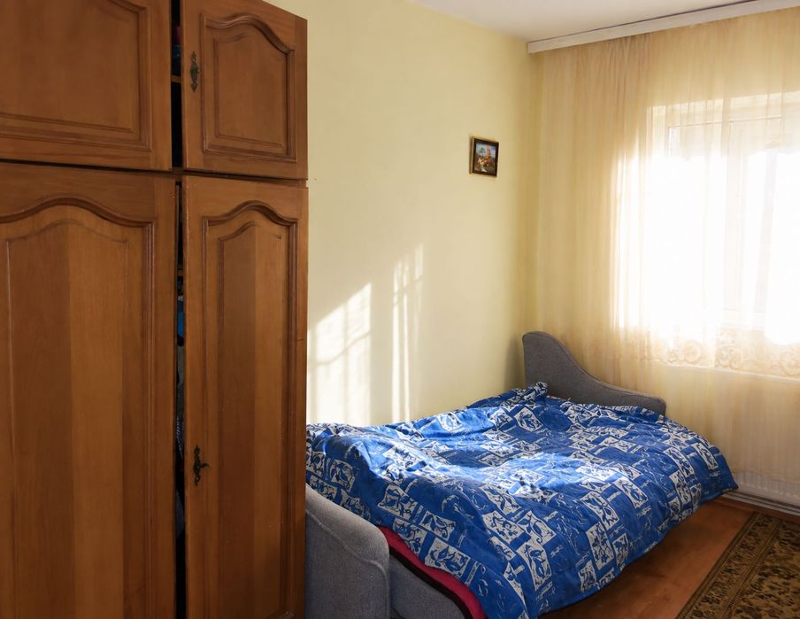Vand Apartament 3 camere 72 mp  decomandat Et 2  Spitalul Judetean