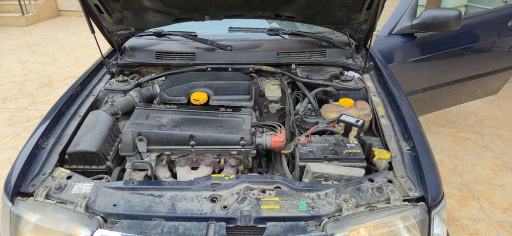 Продавам Saab 900 NG 2. 0 бензин/газ, 1995 г. , ръчни скорости.