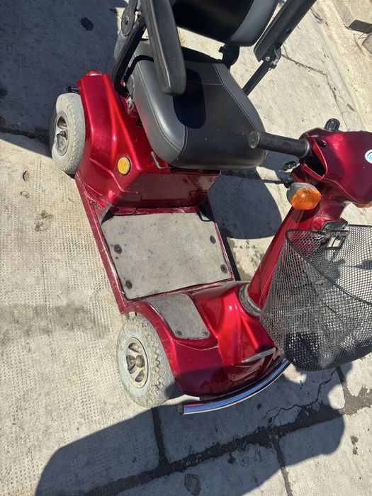Vand carut electri  moped,  triciclu