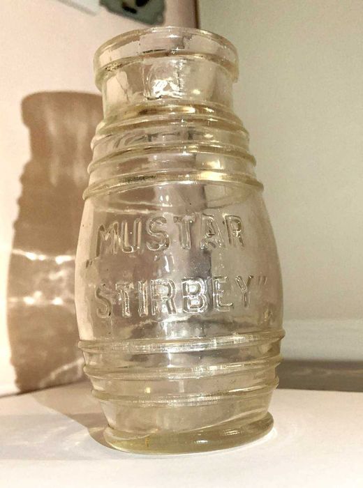 Obiecte din sticla din perioada interbelica, borcan mustar Stirbey pentru colectionari