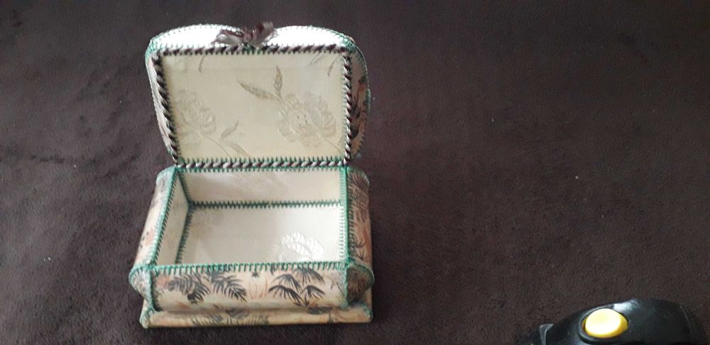 Caseta din secolul XX, pentru colecționari